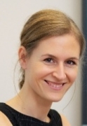 Mgr. Eva Ostruszka Klusová, LL.M.